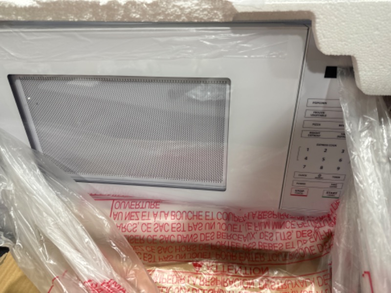 Photo 3 of 1.1 cu. ft. Countertop Microwave Oven in White