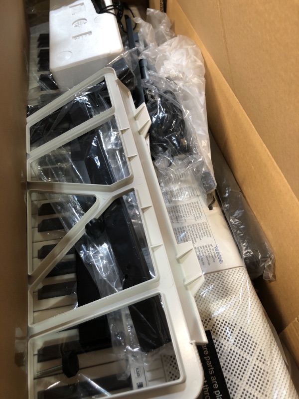 Photo 1 of *SEE NOTES*
Vangoa VGK610 Piano Keyboard white