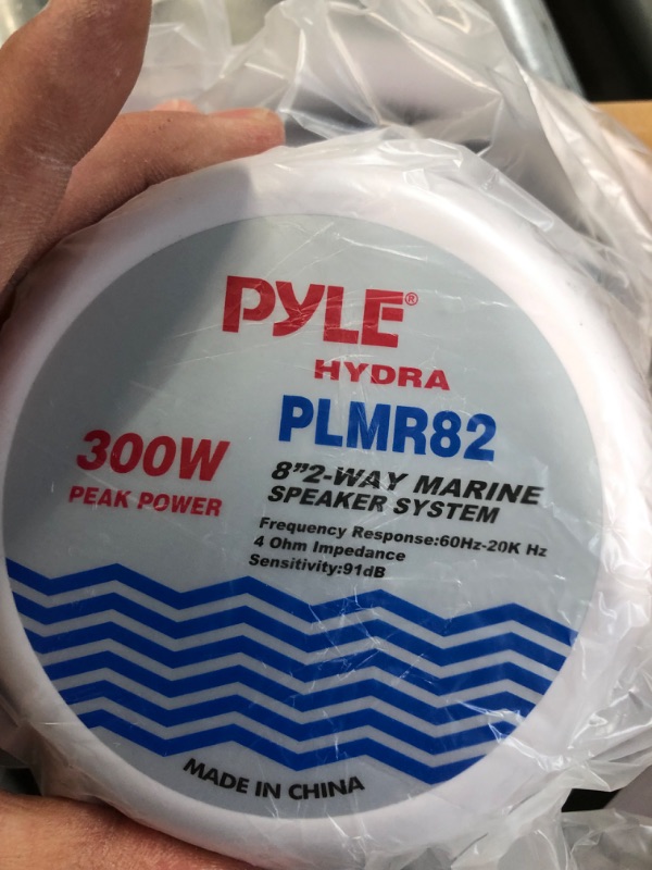 Photo 3 of only one speaker********Pyle 8 Inch Dual Marine Speakers 10 Inch Outer Frame Waterproof and Weather Resistant Outdoor 300 Watt Power and Poly Carbon Cone and Cloth Surround - 1 Pair - PLMR82 (White) Speakers Standard Packaging