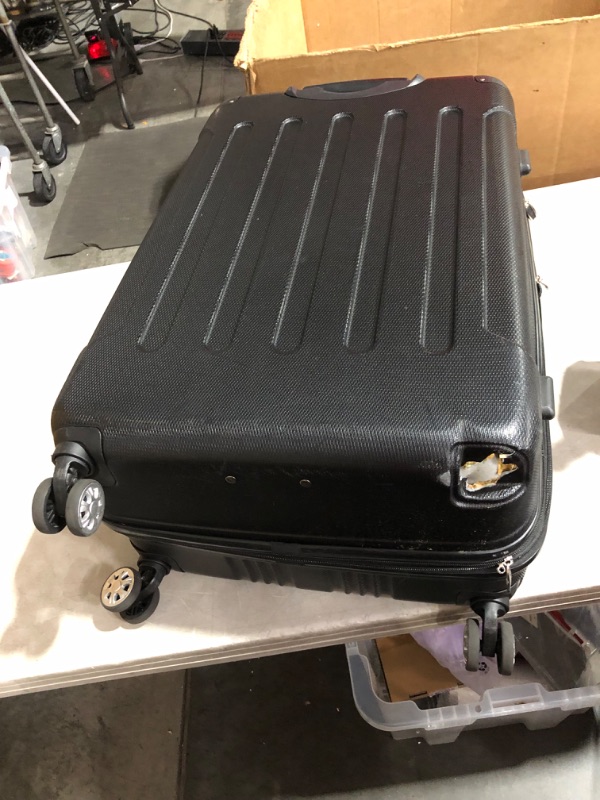 Photo 3 of ***USED - WHEEL ON LARGEST LUGGAGE PIECE BROKEN OFF - SEE PICTURES***
Rockland London Hardside Spinner Wheel Luggage, Black, 3-Piece Set (20/24/28) Black