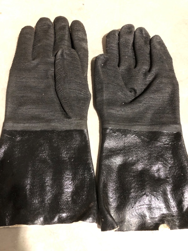 Photo 2 of * see images for damage *
14 in. Insulated Waterproof/Oil and Heat Resistant BBQ, Smoker, Grill and Cooking Gloves (1-Pair)