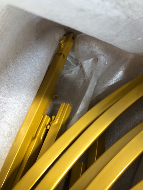 Photo 1 of ***STOCK PHOTO FOR REFRENCE ONLY***
Gold metal arches
