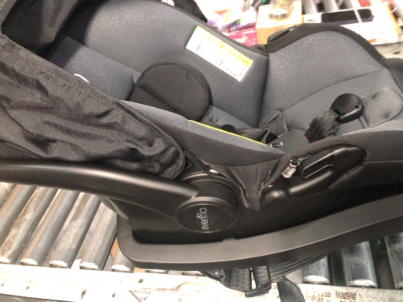 Photo 2 of (READ FULL POST) Evenflo LiteMax 35 Infant Car Seat, Lightweight, Extended Use, Belt Lock-Off, Ergonomic Handle Standard Knoxville Gray