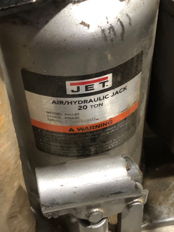 Photo 6 of ***HEAVILY USED AND DIRTY - RUSTED - SEE COMMENTS***
Jet Tools - AHJ-20, 20 Ton Air/Hydraulic Bottle Jack (456620)