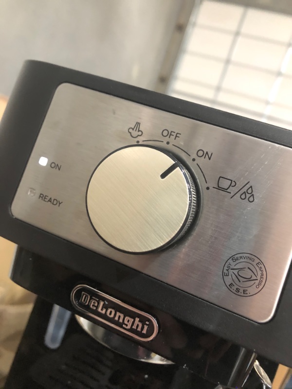 Photo 3 of **NON-REFUNDABLE** // **SALE FINAL**PARTS ONLY*** De'Longhi Stilosa Manual Espresso Machine, Latte & Cappuccino Maker, 15 Bar Pump Pressure