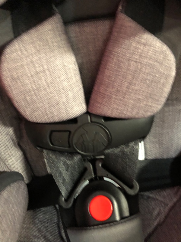 Photo 4 of ***USED - LIKELY MISSING PARTS***
Safety 1st Grow and Go All-in-One Convertible Car Seat, Rear-facing 5-40 pounds, Forward-facing 22-65 pounds, and Belt-positioning booster 40-100 pounds, Harvest Moon Harvest Moon Original