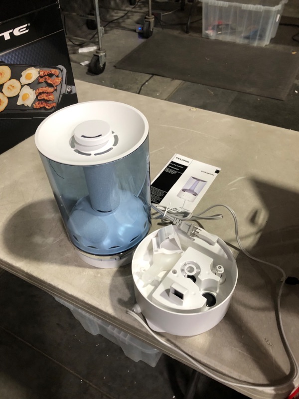 Photo 5 of ***USED - CRACK IN WATER RESERVOIR - SEE PICTURES - UNABLE TO TEST***
Pelonis Warm and Cool Mist Humidifiers Ultrasonic Cool and Warm Mist Humidifier