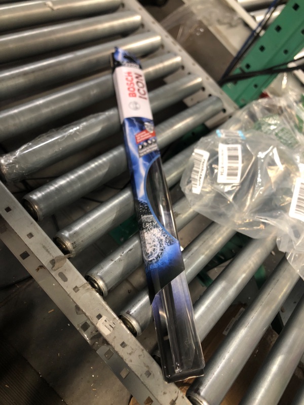 Photo 2 of BOSCH ICON 22OE Premium Beam Wiper Blade - Single