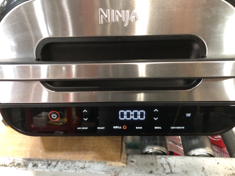 Photo 4 of **READ NOTES,MINOR DAMAGE**
Ninja FG551 Foodi Smart XL 6-in-1 Indoor Grill Black/Silver 1st Generation