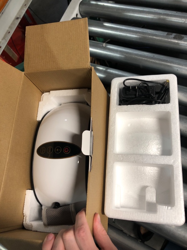 Photo 2 of ***PARTS ONLY/NON-RETURNABLE*MISSING CHARGING CABLE***
Wireless Electric Slimming Belt, Portable Abdominal Massager Machine with 4 Vibration Massage Modes& Mild Heating,