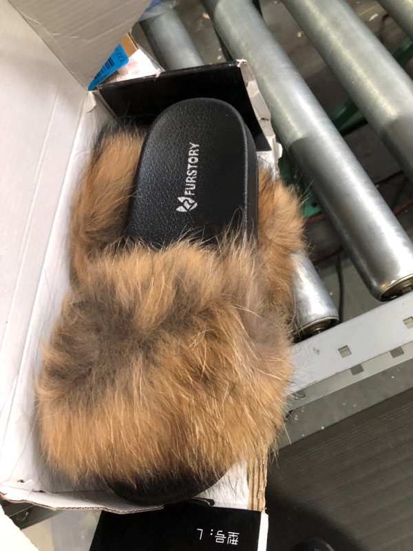 Photo 2 of Faux Fur Slides for Women, Fuzzy Slippers 10.5