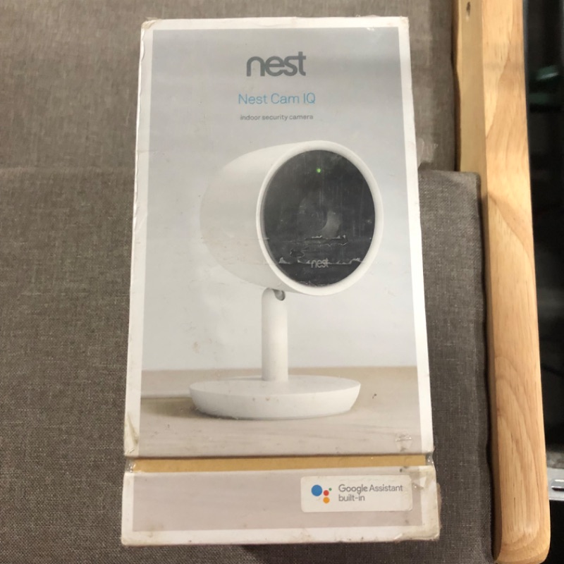 Photo 2 of **SEALED PACKAGE DIRTY** Nest Indoor Iq Cam With Char Mini