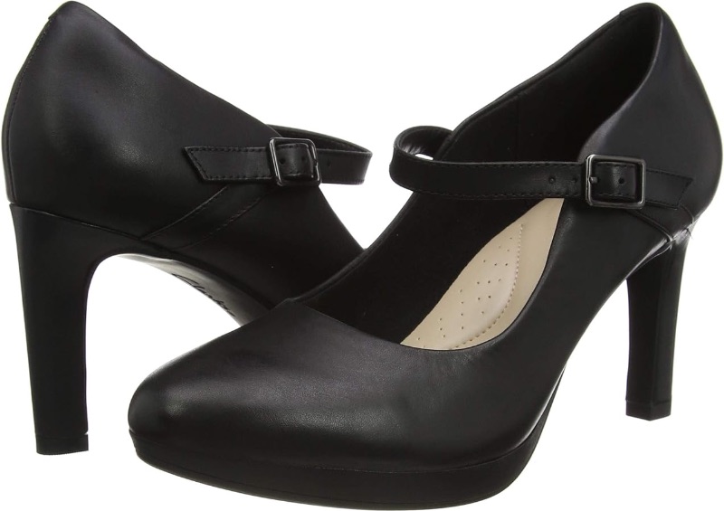 Photo 1 of Clarks Women's Modern