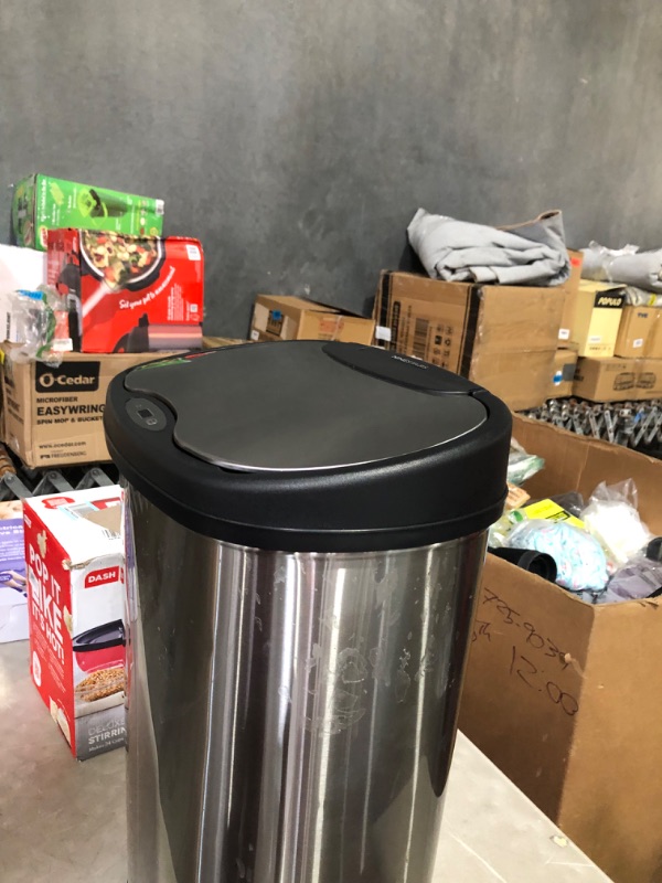 Photo 8 of ***MAJOR DAMAGE - SEE COMMENTS***
Ninestars DZT-50-13 Automatic Touchless Motion Sensor Oval Trash Can with Black Top, 13 gallon/50 L, Stainless Steel