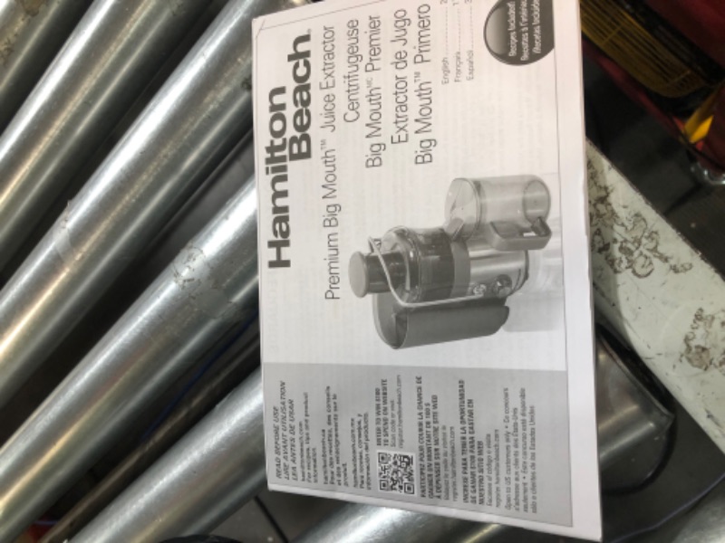 Photo 2 of ***PARTS ONLY/NON-RETURNABLE**WONT TURN ON***
Hamilton Beach Juicer Machine, Centrifugal Extractor, Big Mouth 3" Feed Chute, Easy Clean, 2-Speeds, Holds 40 oz. Silver