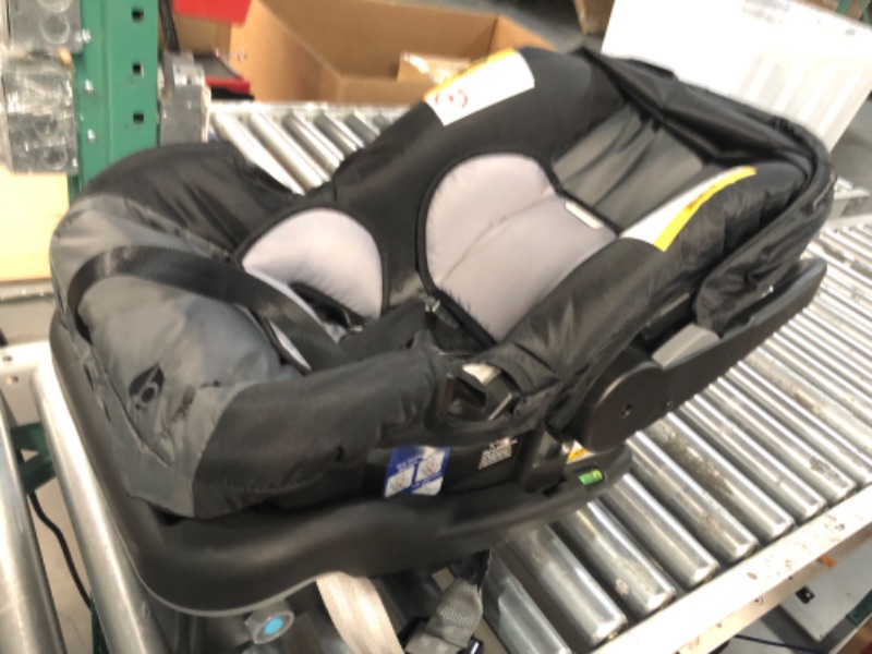 Photo 2 of Baby Trend Secure-Lift 35 Infant Car Seat, Dash Black