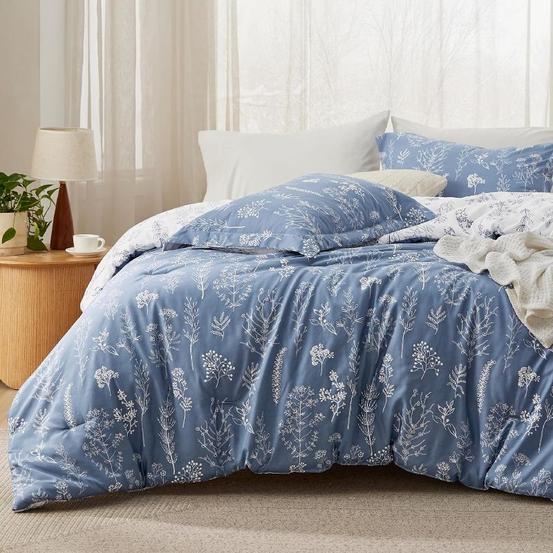 Photo 1 of Bedsure 90X90 Comforter 
