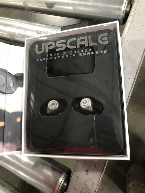 Photo 2 of upscale true wireless earbuds with charging case