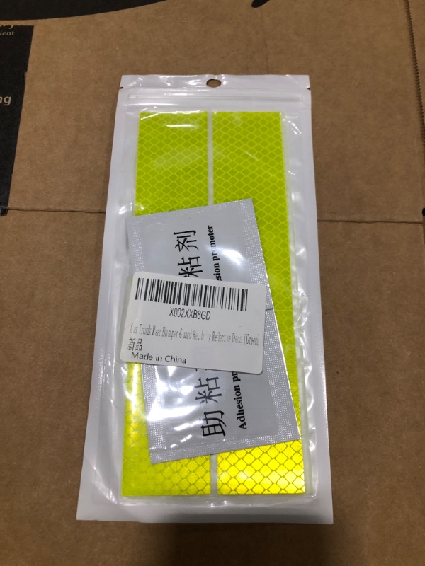 Photo 1 of YANN Car Trunk Rear Bumper Guard Reflective Strips Stickers Warning Reflective Stickers Decals Tape Strong Reflective Stripe Stickers High-Intensity Night Visibility Reflective Decal (Green)