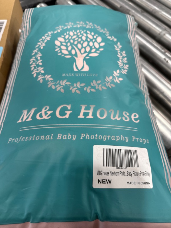 Photo 2 of M&G House Newborn Photography Props Mattress Pillow Photo Prop Accessory Floor Pillow Seating Pillow Baby Photoshoot Props Bed Pillow Mat Baby Photo Props Pillow(Pink)
