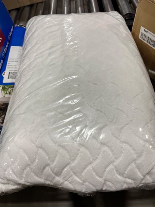 Photo 1 of Memory Foam Pillow