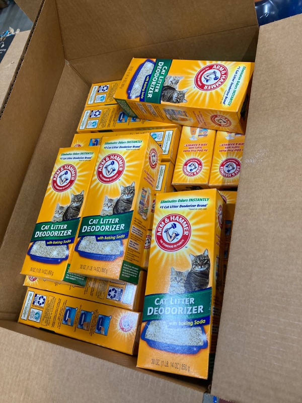 Photo 2 of ARM & Hammer Cat Litter Deodorizer 30 oz 1.88 Pound (Pack of 15)