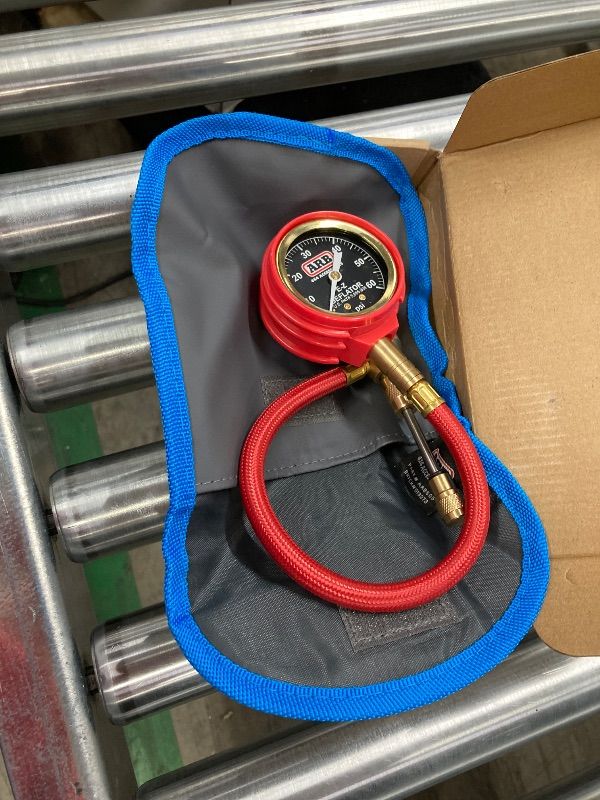 Photo 1 of ARB ARB505 Deflator Kit 10-60 PSI Tire Pressure Gauge Rapid Air Down Offroad Kit With Recovery Gear Pouch (PSI)