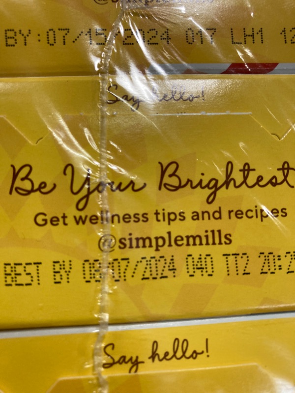 Photo 3 of **Expires July 15, 2024** Simple Mills Almond Flour Crackers, Variety Pack (Fine Ground Sea Salt, Rosemary & Sea Salt, Farmhouse Cheddar, and Sun-Dried Tomato & Basil) - Gluten Free, Healthy Snacks, 4.25 Ounce (Pack of 4) VP(Sea Salt, Rosemary, Cheddar, T