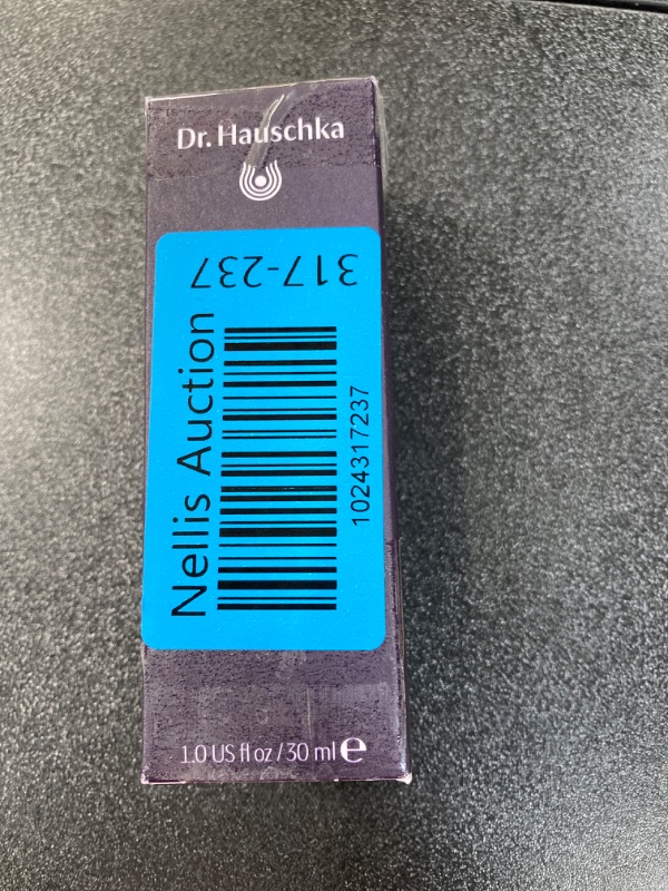 Photo 2 of **Expired July 2024** Dr. Hauschka Foundation, Pecan 07, 1 Fl Oz