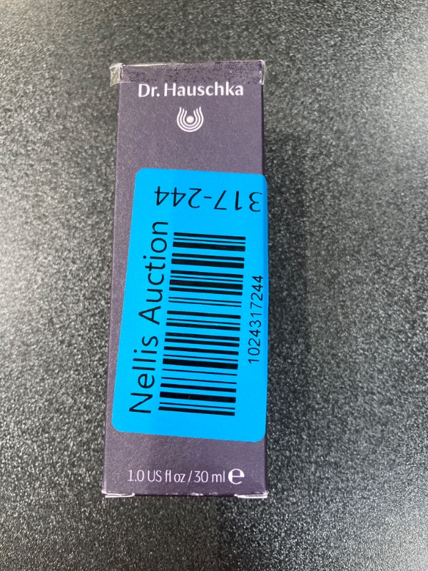 Photo 2 of **Expired July 2024** Dr. Hauschka Foundation, Pecan 07, 1 Fl Oz