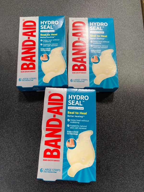 Photo 2 of ***3 Pack***  Band-Aid Brand Hydro Seal Large Waterproof Adhesive Bandages for Wound Care and Blisters, 6 ct