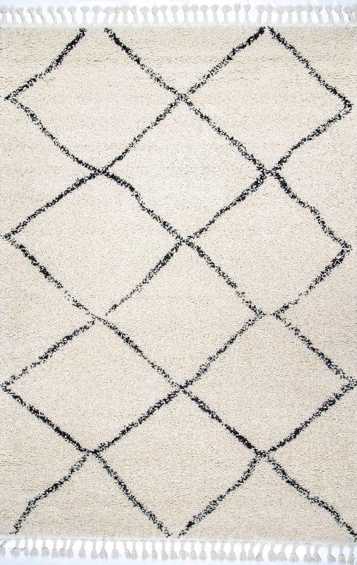 Photo 1 of nuLOOM Jessie Moroccan Lattice Tassel Area Rug, 5x8, Off-white
