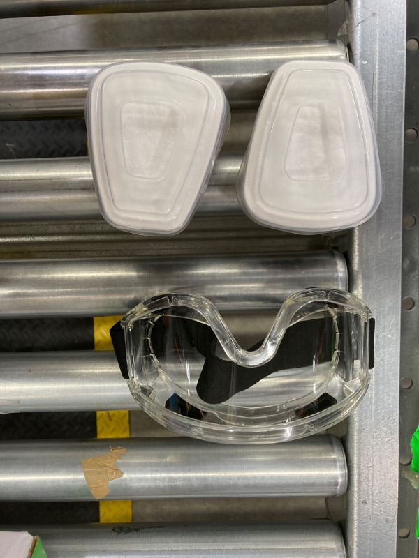 Photo 1 of AirGearPro G-500 Reusable Respirator Mask with A1P2 Filters | Anti-Gas, Anti-Dust | Gas Mask Ideal for Painting, Woodworking, Construction, Sanding, Spraying, Chemicals, DIY etc