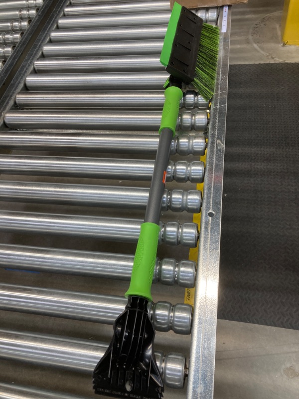 Photo 3 of SubZero 14052 52" Avalanche Extreme Extendable Snowbroom for Cars, Trucks, SUVs 52" Green & Black