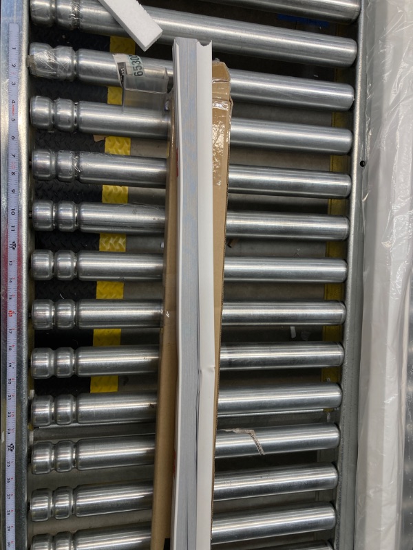 Photo 1 of 30 inch blind grey