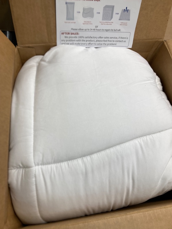 Photo 2 of Cymula Mattress Topper Full, Extra Thick Mattress Pad Pillow top for Deep Sleep, Soft Mattress Protector Cover with 8"-21" Deep Pocket Overfilled 3D Snow Down Alternative Filling (White) White Full?54"x75"?