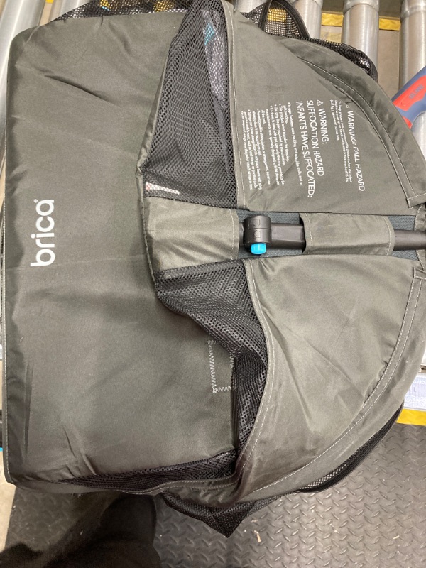 Photo 3 of Munchkin Brica Baby Travel Pod, Grey