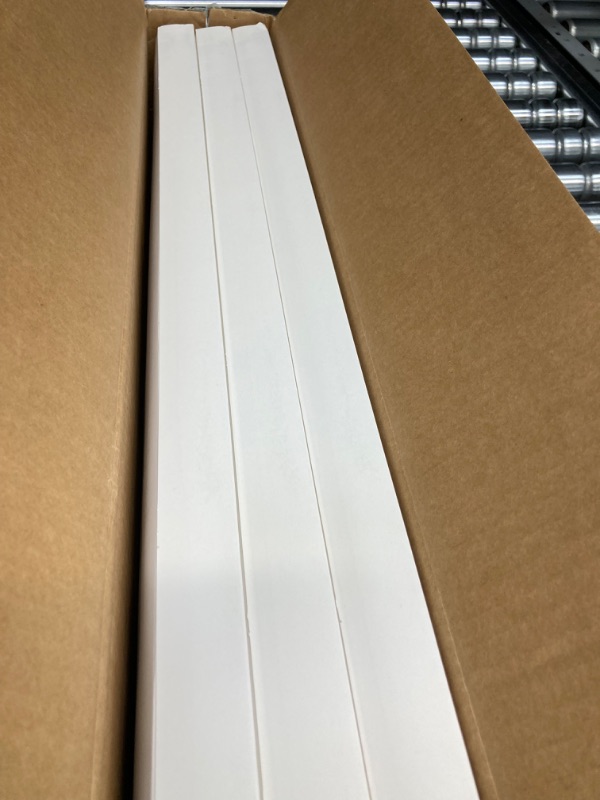 Photo 2 of 4FT LED Tube Light, T8 T10 T12 LED Bulb, 32W(60W Equivalent) 4160LM, 6000K Daylight, Clear Cover, Medium Bi-Pin G13 Base,4 Foot Fluorescent Tube Replacement (12 Pack)