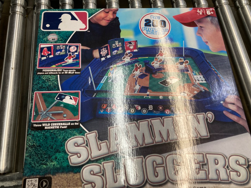 Photo 2 of MLB Slammin' Sluggers Baseball Game