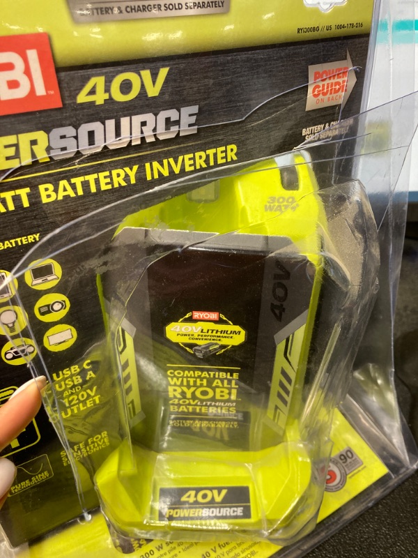 Photo 4 of RYOBI RYi300BG 300-Watt Powered Inverter for 40-Volt Battery