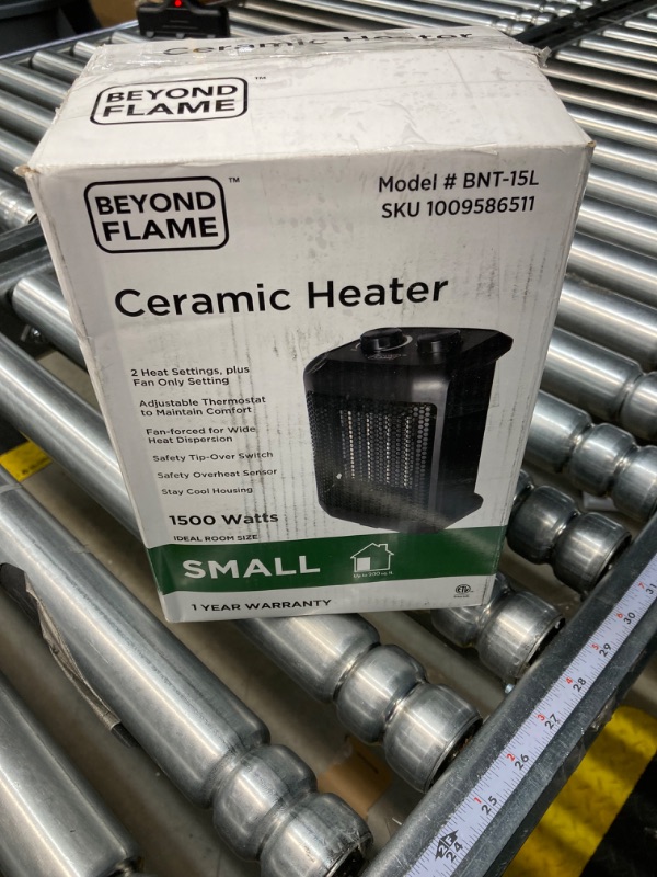 Photo 4 of 1500-Watt Electric Personal Ceramic Space Heater