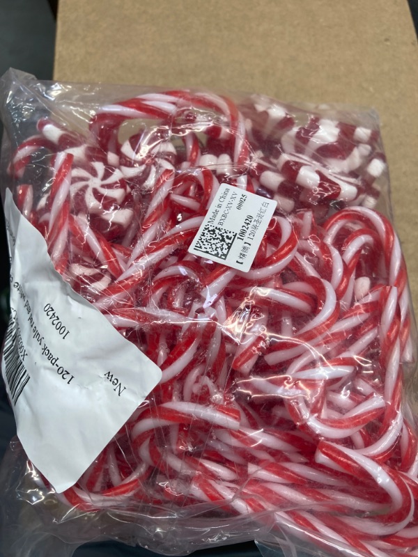 Photo 2 of 120Pcs Candy Cane Decorations Plastic Candy Cane Tree Hanging Decoration Candy Cane Ornament for Tree Decor Home Indoor Outdoor Party Favor, (Red and White)