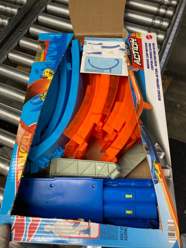 Photo 2 of Hot Wheels Massive Loop Mayhem Track Set with Huge 28-Inch Tall Track Loop Slam Launcher, Battery Box & 1 Hot Wheels 1:64 Scale Car, Designed for Multi-Car Play, Gift for Kids 5 Years Old & Up SIOC/FFP Track Set