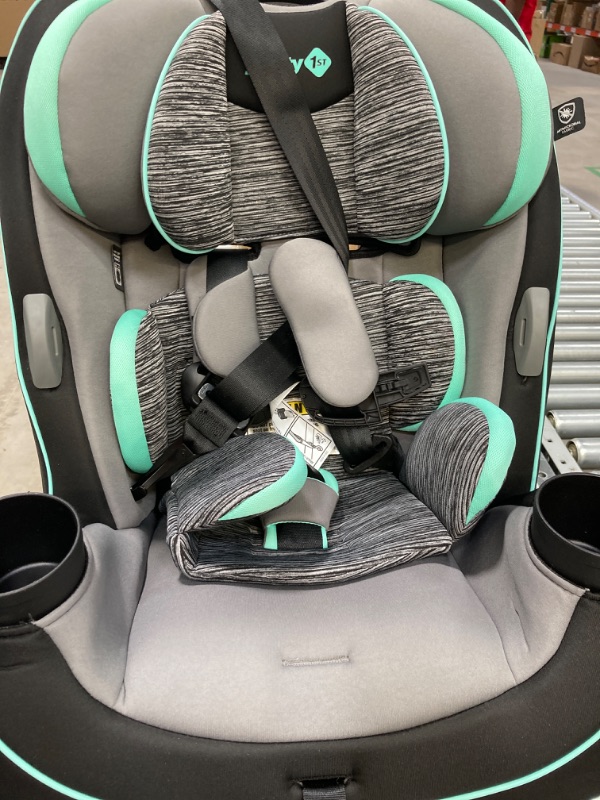 Photo 2 of Safety 1st Grow and Go All-in-One Convertible Car Seat, Rear-facing 5-40 pounds, Forward-facing 22-65 pounds, and Belt-positioning booster 40-100 pounds, Aqua Pop, 1 Count (Pack of 1) Aqua Pop Original
