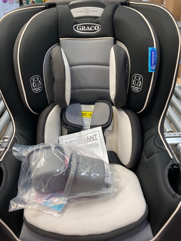 Photo 1 of Graco Extend2Fit Convertible Car Seat, Gotham