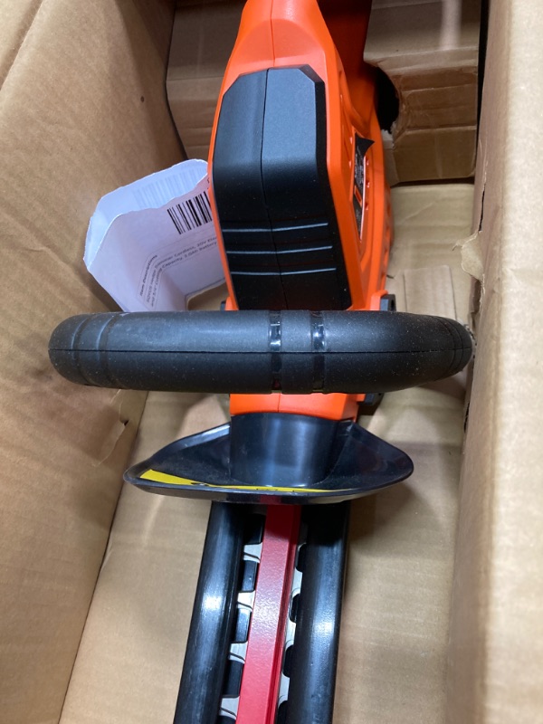 Photo 3 of SOYUS Hedge Trimmer Cordless, 20V Electric Hedge Trimmers with 18 Inch Dual Action Blades and 3/4" Cutting Capacity, 2.0Ah Battery and Fast Charger Included https://a.co/d/hejH2Qa