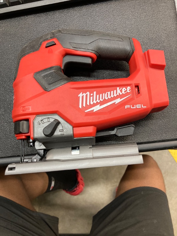 Photo 2 of M18 FUEL 18V Lithium-Ion Brushless Cordless Jig Saw (Tool-Only)
