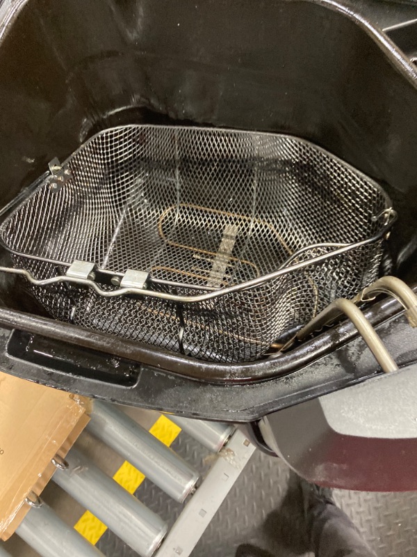 Photo 4 of ***(NEEDS TO BE CLEANED)***
Masterbuilt® 3-in-1 10 Liter XL Electric Fryer, Boiler and Steamer Combination with Drain Basket and Breakaway Safety Cord in Stainless Steel, Model MB20012420