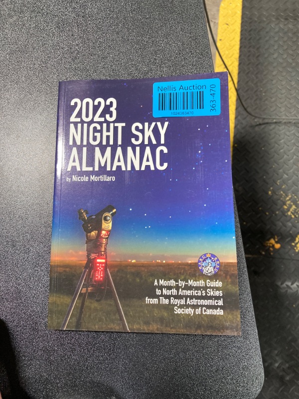 Photo 2 of 2023 Night Sky Almanac: A Month-by-Month Guide to North America's Skies from the Royal Astronomical Society of Canada (Guide to the Night Sky)