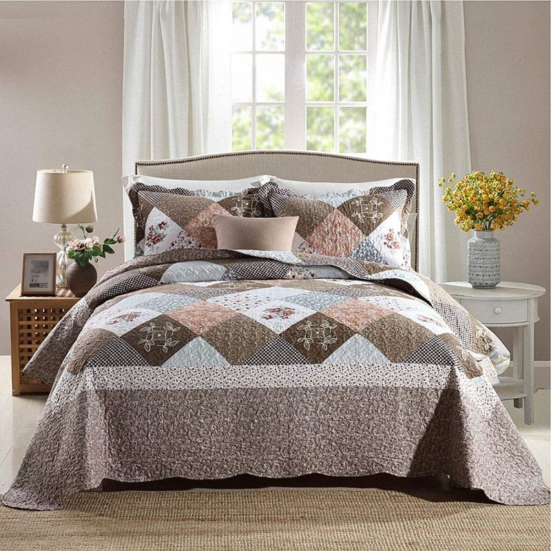 Photo 1 of EWAYBY King Quilt Bedding Set 3-Piece Bedspread Coverlet Set Reversible Floral Patchwork Quilt Sets, Coffee
